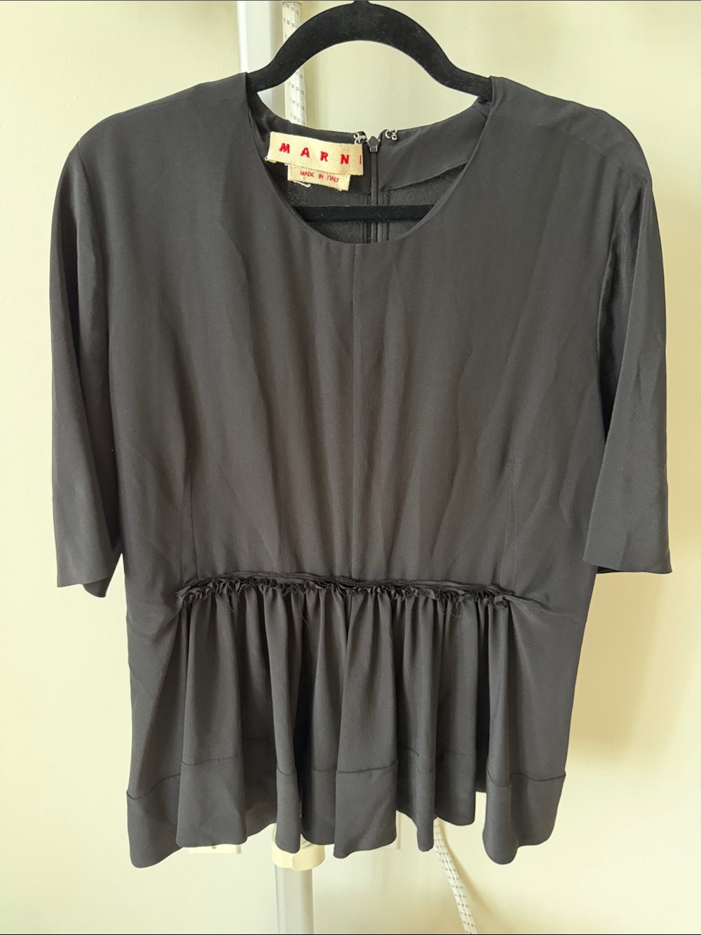 Marni Black Short-Sleeve Peplum silk Blouse, size EU 46/12
